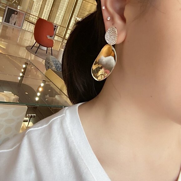 APM Monaco Galet Gold Earrings - Picture 6 of 6